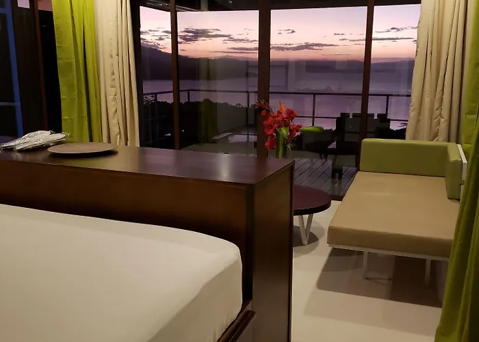Hotel Laguna Arenal