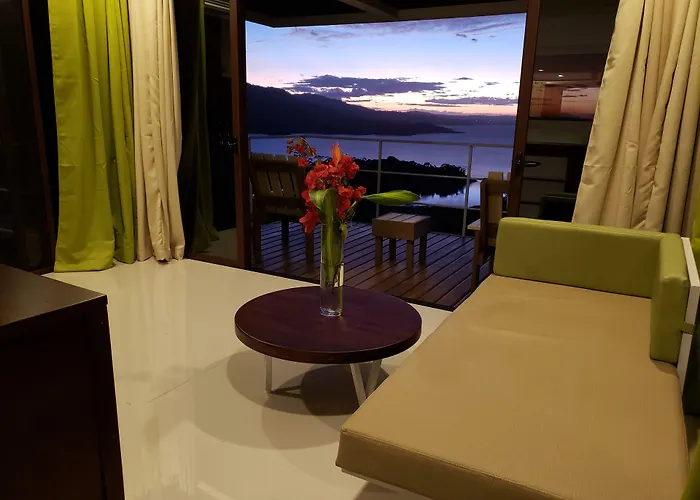 Laguna Arenal 3*
