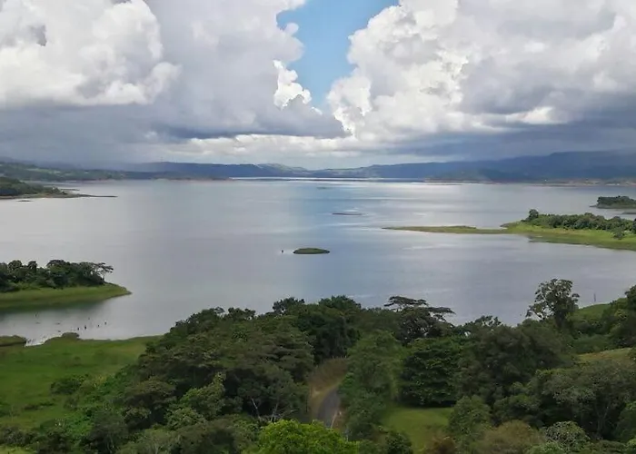 Laguna Arenal