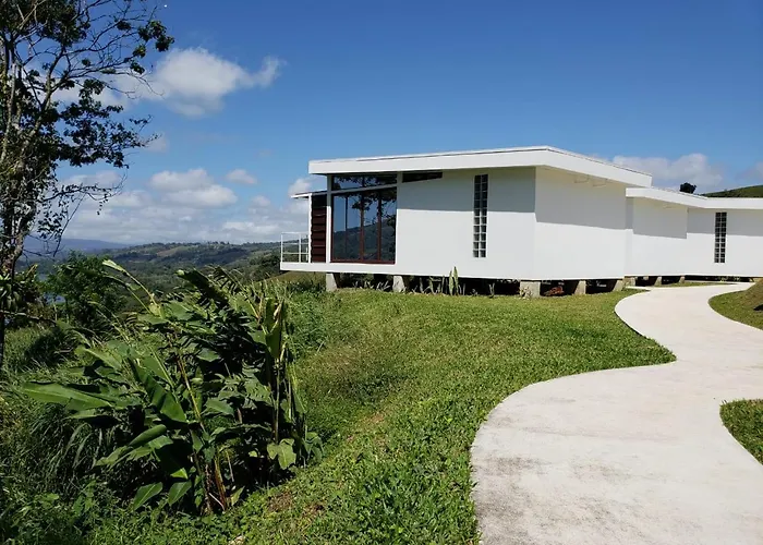 Laguna Arenal 3*